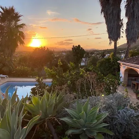 Villa With Spectacular Views Javea