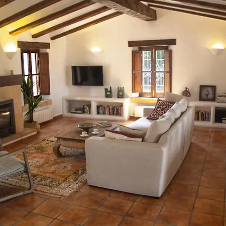 Villa With Spectacular Views Javea