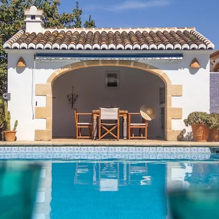 With Spectacular Views Villa *